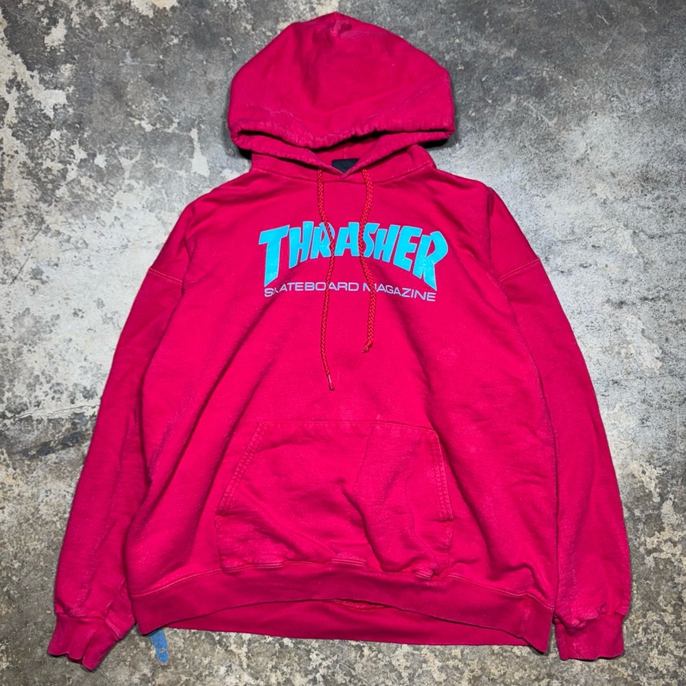 Thrasher Skateboard Magazine Hoodie – Magenta / Aqua Logo – Size L